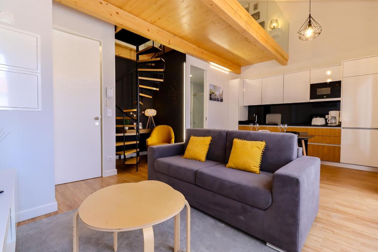 Coutinho Apartment - Modern Ap In The City Centre With Balcony Виана-ду-Каштелу Экстерьер фото
